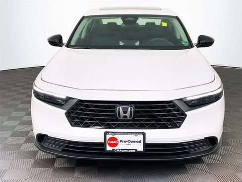 Used 2025 Honda Accord SE image 2