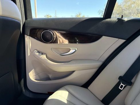 Used 2018 Mercedes-Benz C 300 Sedan image 17