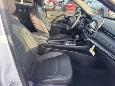 Used 2024 Jeep Compass Limited w/ Driver Assist Group I image 13