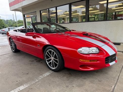 Used 2002 Chevrolet Camaro Z28 w/ SS Performance/Appearance Pkg RWD image 1