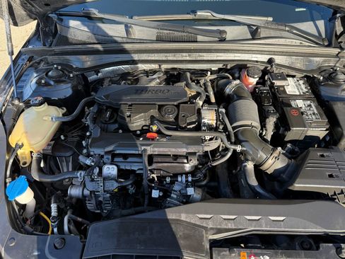 Used 2022 Kia K5 LX image 26