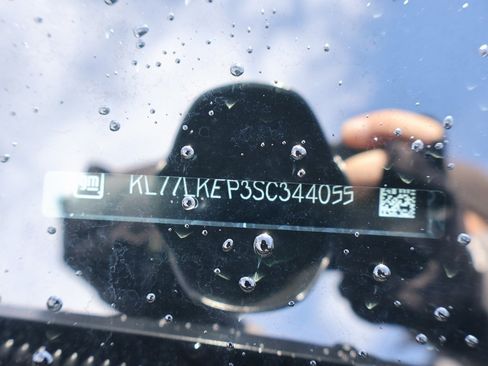 Used 2025 Chevrolet Trax ACTIV w/ Driver Confidence Package image 40