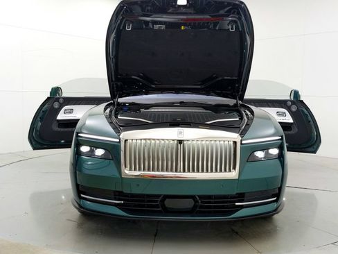 Used 2024 Rolls-Royce Spectre w/ Spectre Launch Package AWD/4WD image 18