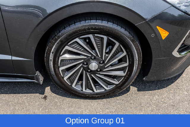 Used 2023 Hyundai Sonata Limited FWD image 7