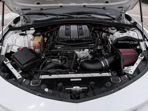 Used 2018 Chevrolet Camaro ZL1 image 28