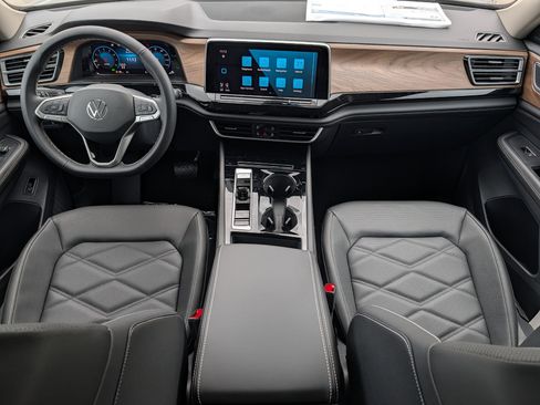 New 2026 Volkswagen Atlas SE AWD/4WD image 8