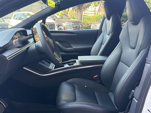 Used 2024 Tesla Model X AWD/4WD image 6