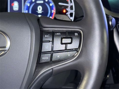 Certified 2023 Lexus ES 350 w/ Premium Package image 31