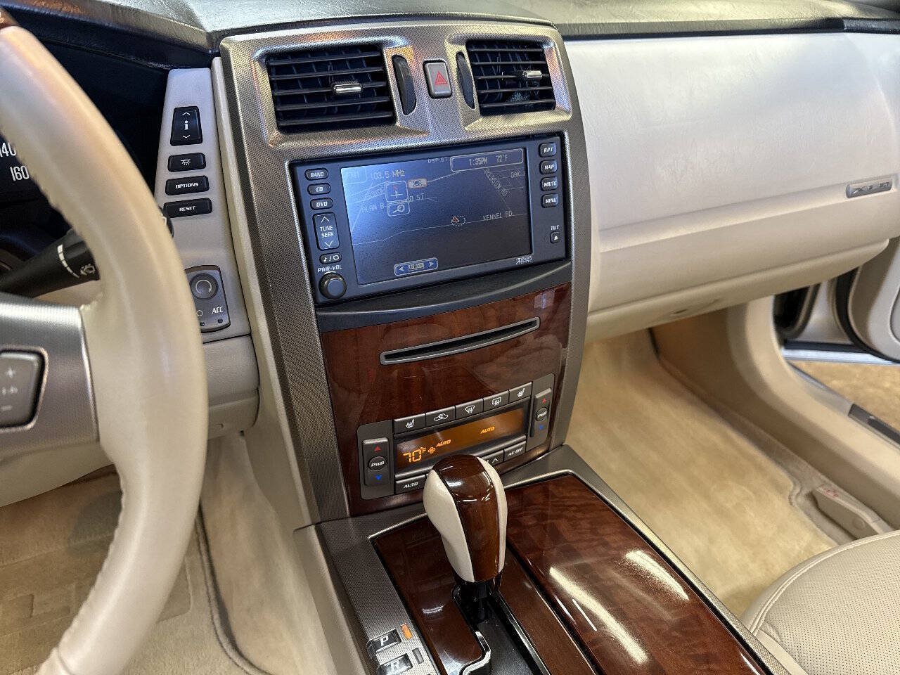 Used 2006 Cadillac XLR RWD image 59