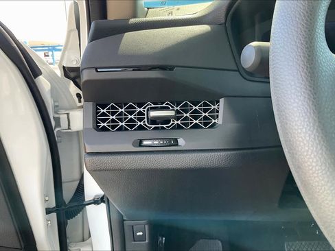 New 2025 Honda Accord SE image 19