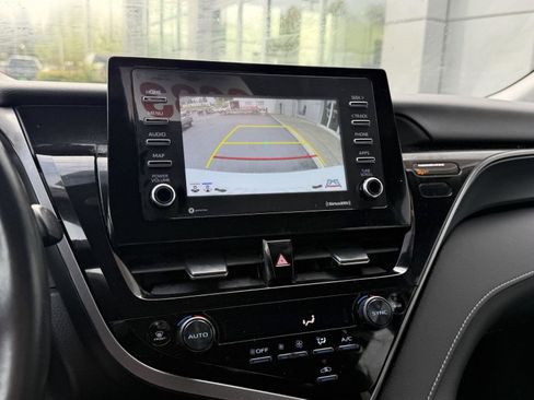 Used 2023 Toyota Camry SE AWD/4WD image 14