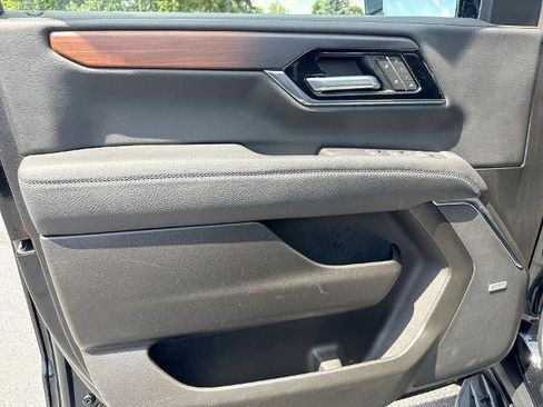 Certified 2025 GMC Yukon Denali AWD/4WD image 22