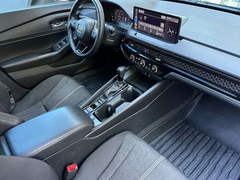 Used 2024 Honda Accord Sport image 17