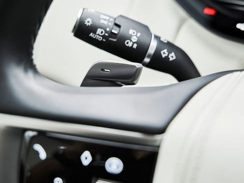 Used 2024 Land Rover Range Rover Long Wheelbase SE image 71