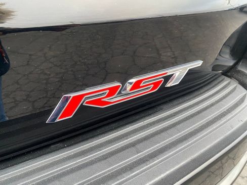 Used 2021 Chevrolet Suburban RST w/ Rear Media and Nav Package image 4