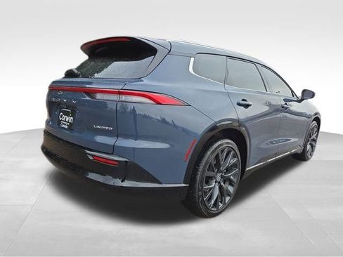 Used 2025 Toyota Crown Signia image 10