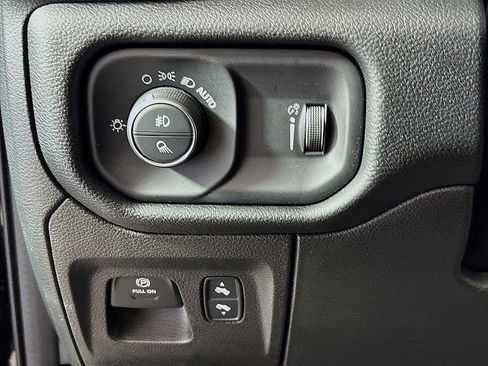 Used 2022 RAM 1500 Big Horn image 9