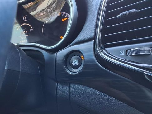 Used 2020 Jeep Grand Cherokee Altitude image 27