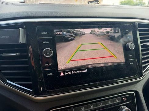 Used 2023 Volkswagen Atlas SEL R-Line image 13