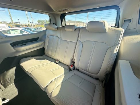 Used 2023 Jeep Wagoneer Series III w/ Preferred Equipment Group image 4