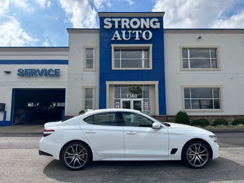 Used 2025 Genesis G70 2.5T AWD/4WD image 17