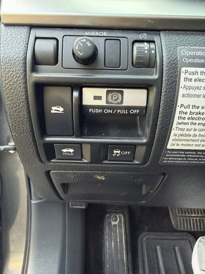 Used 2011 Subaru Legacy 2.5i Premium AWD/4WD image 10