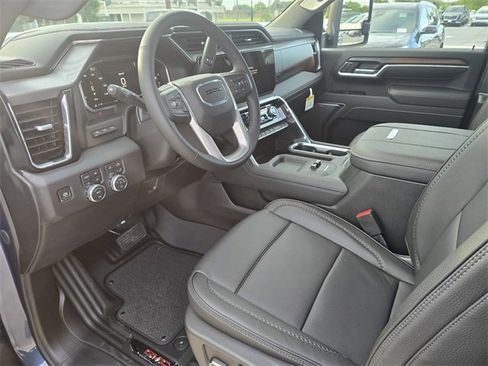 New 2026 GMC Sierra 2500 Denali w/ Denali Reserve Package image 19