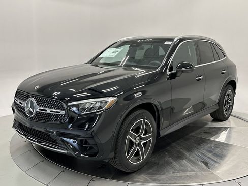 New 2026 Mercedes-Benz GLC 300 image 3