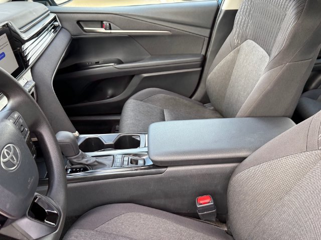 Used 2026 Toyota Camry LE w/ Convenience Package FWD image 12