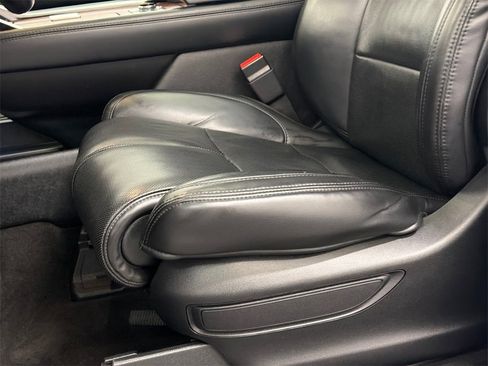 Used 2021 Lincoln Navigator L Reserve w/ Luxury Package image 19