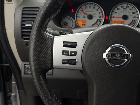 Used 2014 Nissan Frontier PRO-4X w/ Pro-4x Luxury Package AWD/4WD image 17