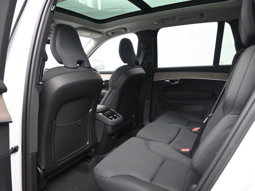 New 2026 Volvo XC90 B6 Plus w/ Protection Package AWD/4WD image 20