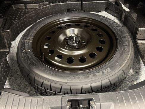 Used 2023 Ford Escape Platinum image 29