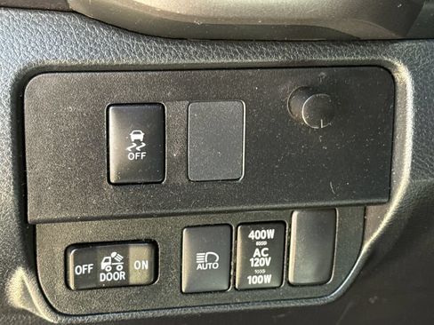 Used 2023 Toyota Tacoma TRD Sport w/ Technology Package RWD image 17