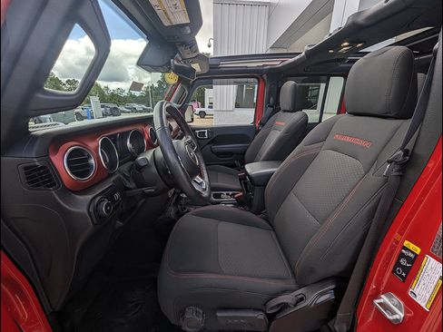 Used 2023 Jeep Wrangler Unlimited Rubicon w/ LED Lighting Group AWD/4WD image 21