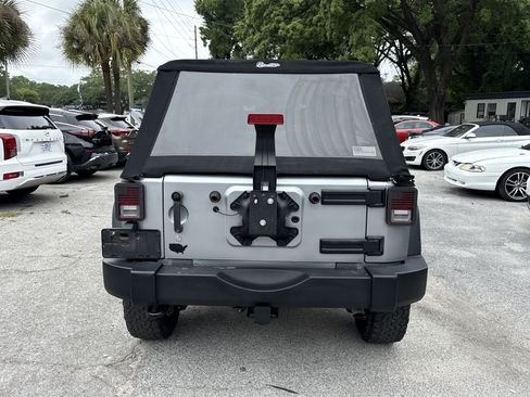 Used 2016 Jeep Wrangler Unlimited Sport w/ Quick Order Package 24S AWD/4WD image 4