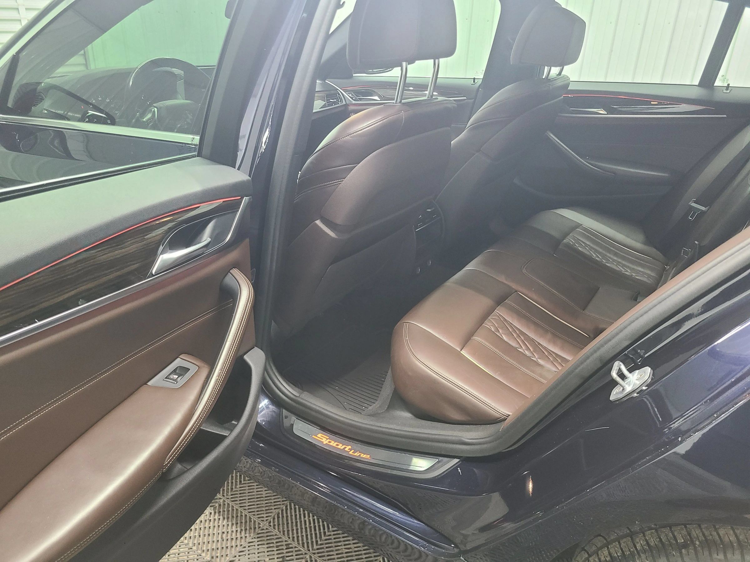 Used 2019 BMW 540i xDrive w/ Convenience Package AWD/4WD image 36