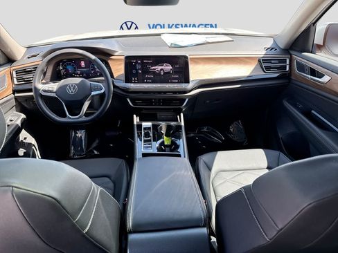 Certified 2026 Volkswagen Atlas SE FWD image 22