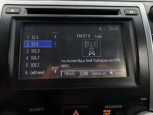 Used 2014 Toyota Camry SE FWD image 28