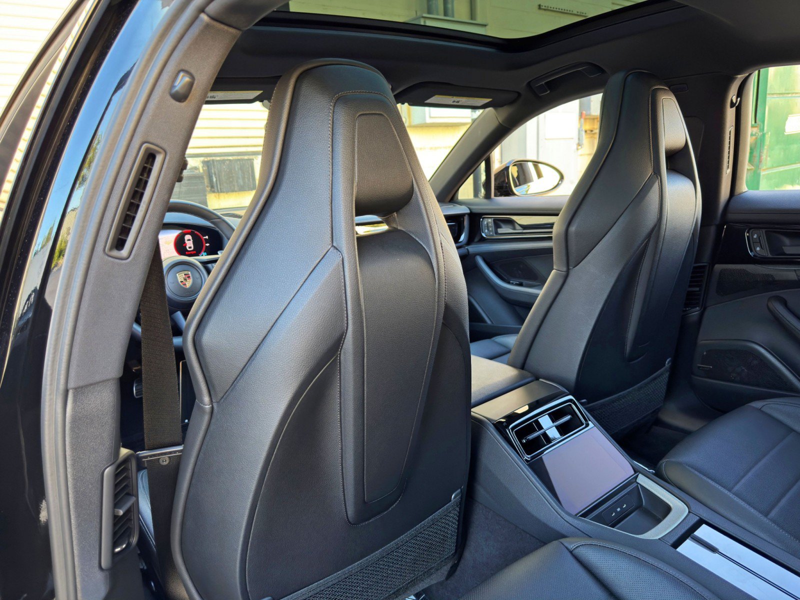 Used 2024 Porsche Panamera w/ Premium Package RWD image 43