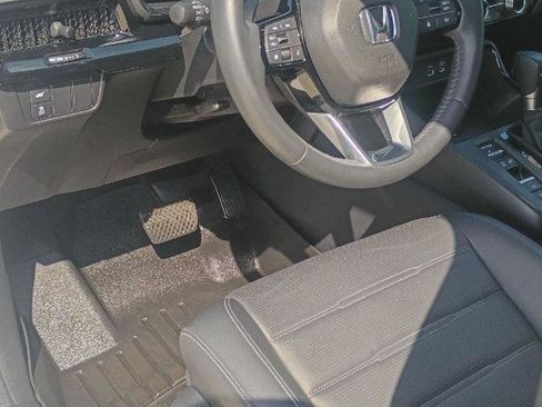 Used 2025 Honda CR-V EX-L image 11