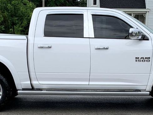 Used 2015 RAM 1500 Laramie w/ Convenience Group AWD/4WD image 6
