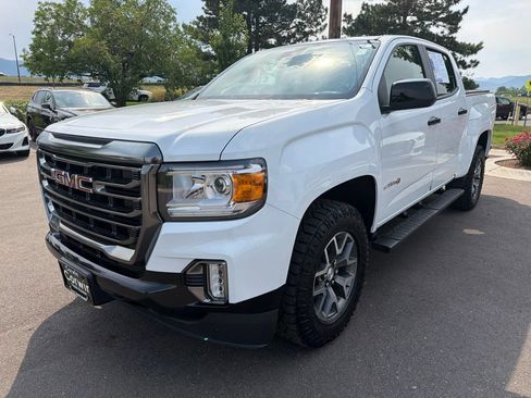 Used 2022 GMC Canyon AT4 w/ Driver Alert Package AWD/4WD image 3
