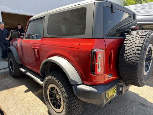 Used 2023 Ford Bronco Outer Banks w/ Sasquatch Package AWD/4WD image 4