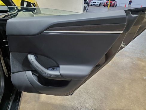 Used 2024 Tesla Model S image 24