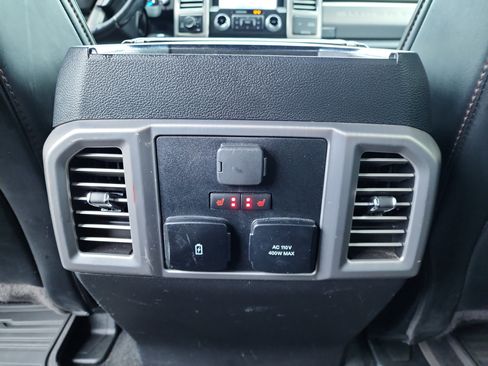 Used 2020 Ford F350 Platinum image 12