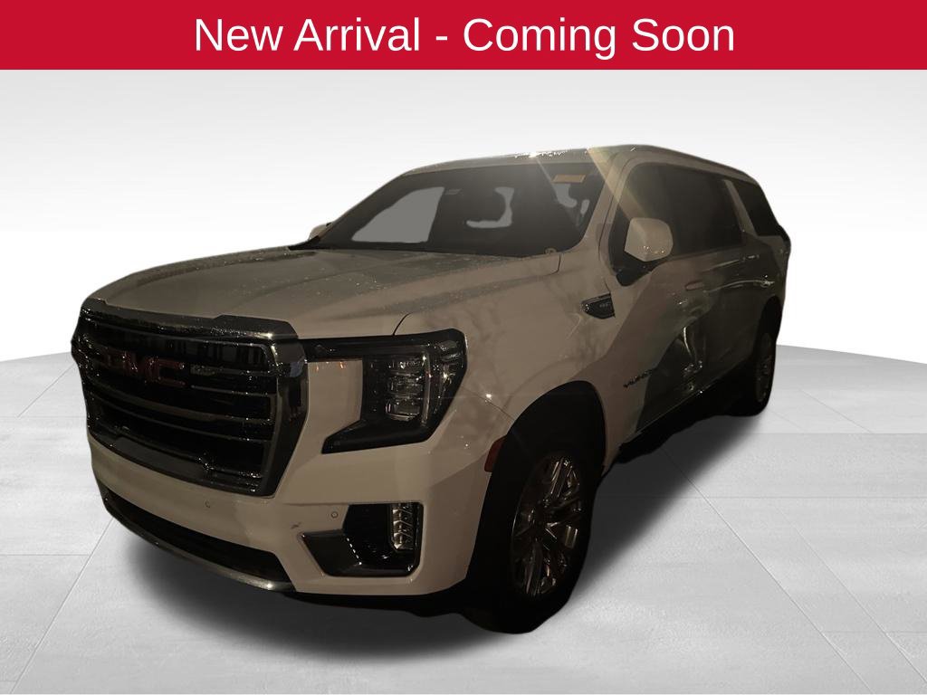 Used 2023 GMC Yukon XL SLT w/ SLT Luxury Package AWD/4WD image 2