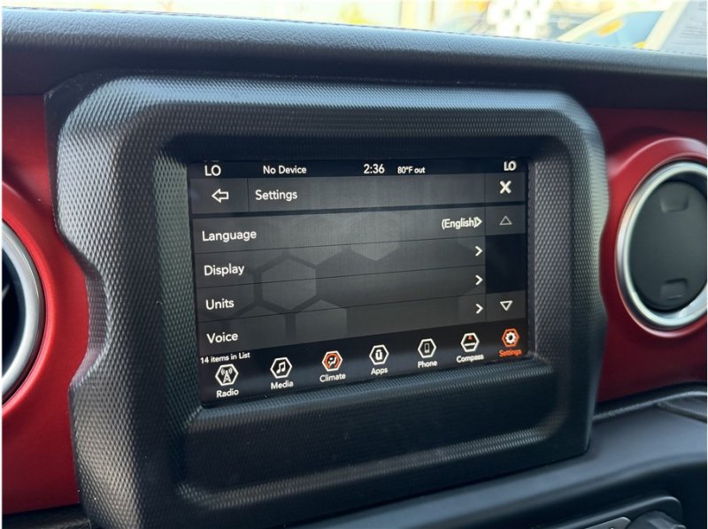 Used 2018 Jeep Wrangler Unlimited Rubicon AWD/4WD image 50