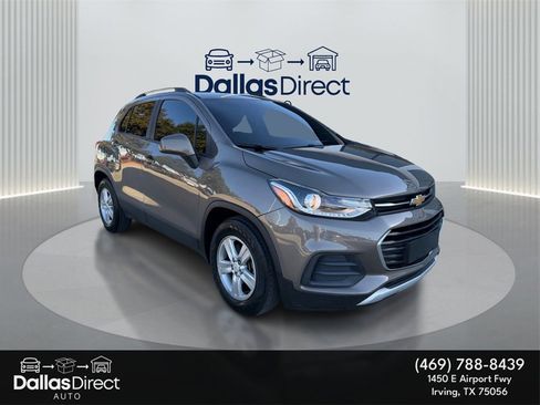 Used 2021 Chevrolet Trax LT w/ Driver Confidence Package image 1