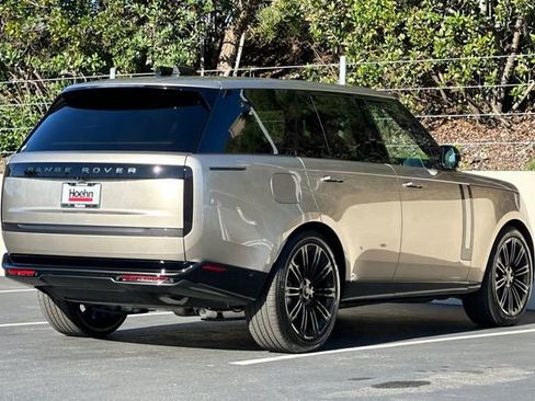 New 2026 Land Rover Range Rover SE image 5